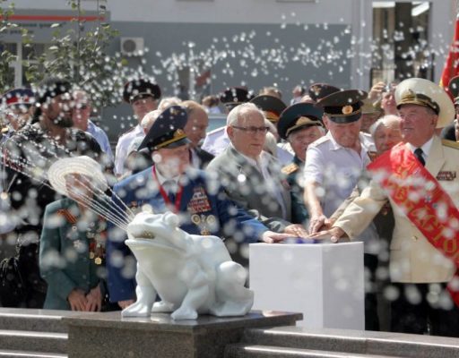 Хирург: Сегодня Сталинградцы и вся Россия отмечали 77 -летие Победы в Сталинградской битве!